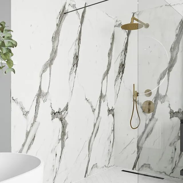 Wetwall Elite Wandpaneel Calacatta Statuario 120 x 260 cm mit abgerundeter Abschlusskante