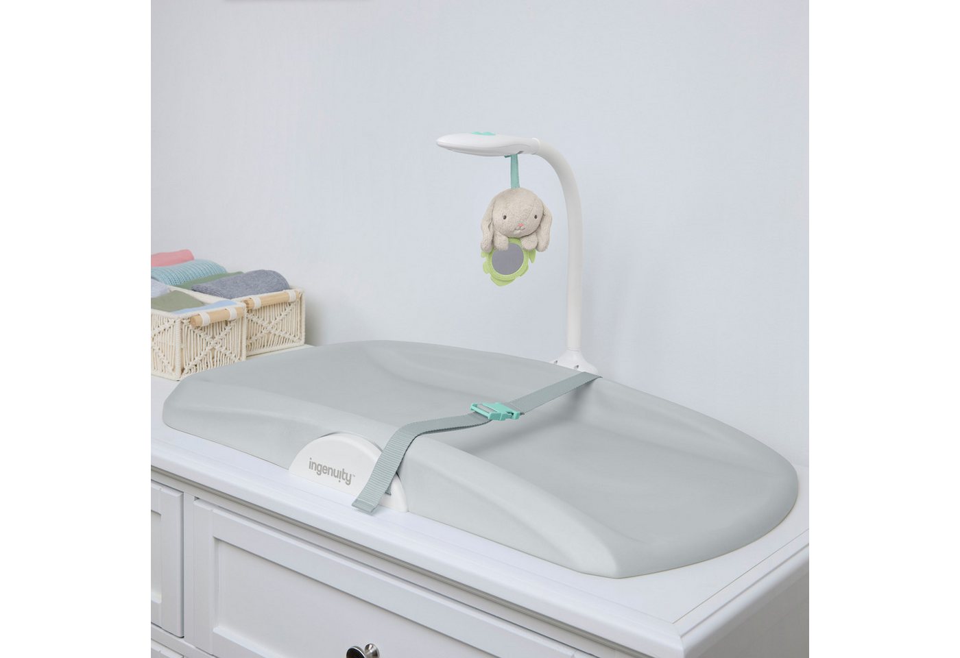 ingenuity Wickelauflage Day & Night Sylvi Changing Pad, inkl. Nachtlicht Bild 2