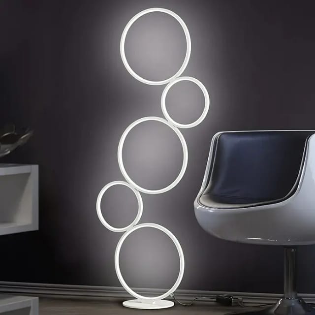 Ringleuchte led Stehlampe rondo mit Fußschalter aus Metall in Weiß matt, 115cm