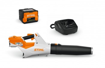 STIHL BGA 60 mit Akku AK 20 und Ladegerät AL 101