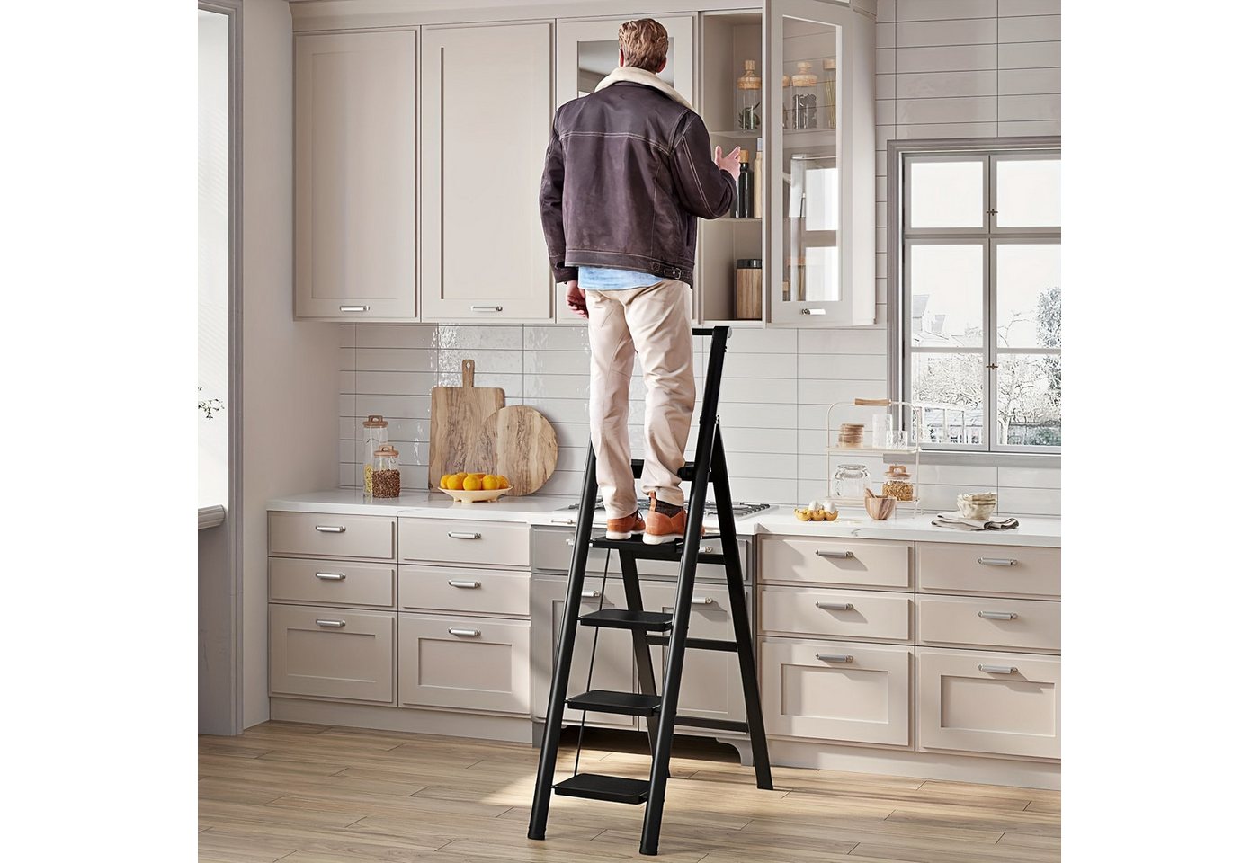 Celya Trittleiter 4-stufige Leiter, klappbarer Tritthocker (Verbreiterte Pedale, ergonomisches Design und rutschfeste Fußpolster), ideal für Küche, Wohnzimmer, Büro, Bibliothek oder Garten Bild 3