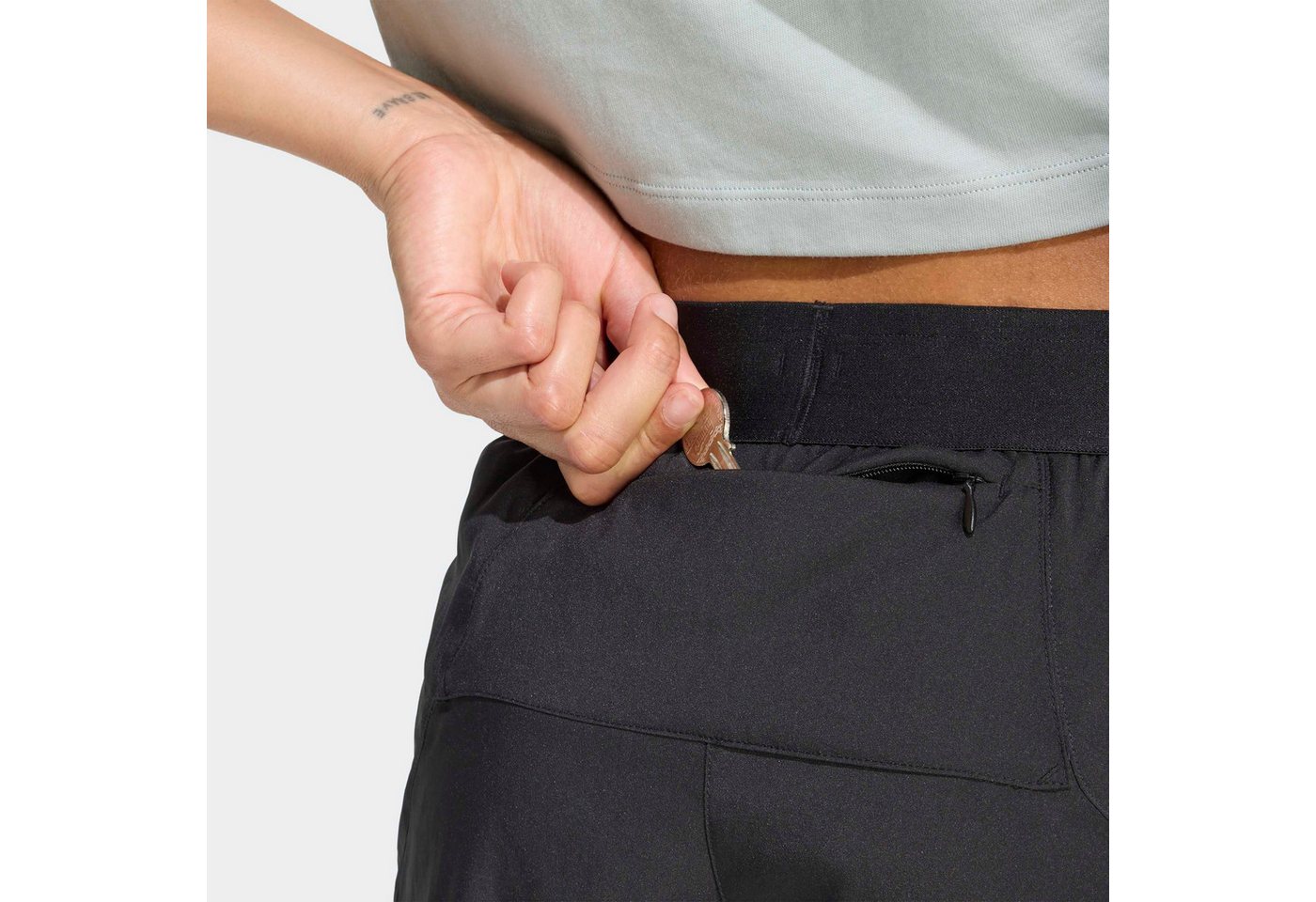 adidas Performance Laufshorts RUN ESS SHOR W Bild 3