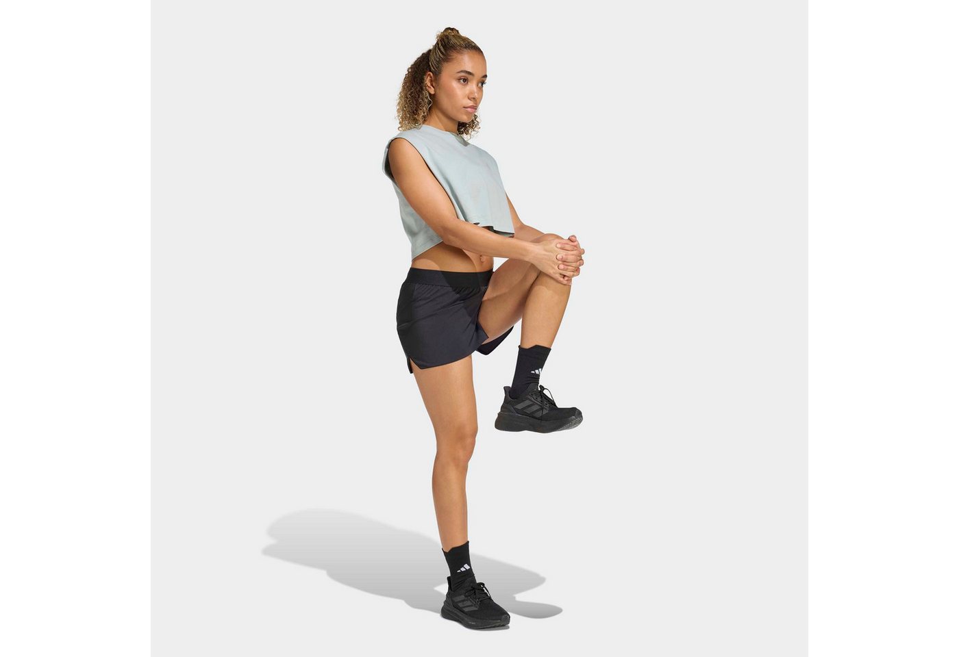 adidas Performance Laufshorts RUN ESS SHOR W Bild 4