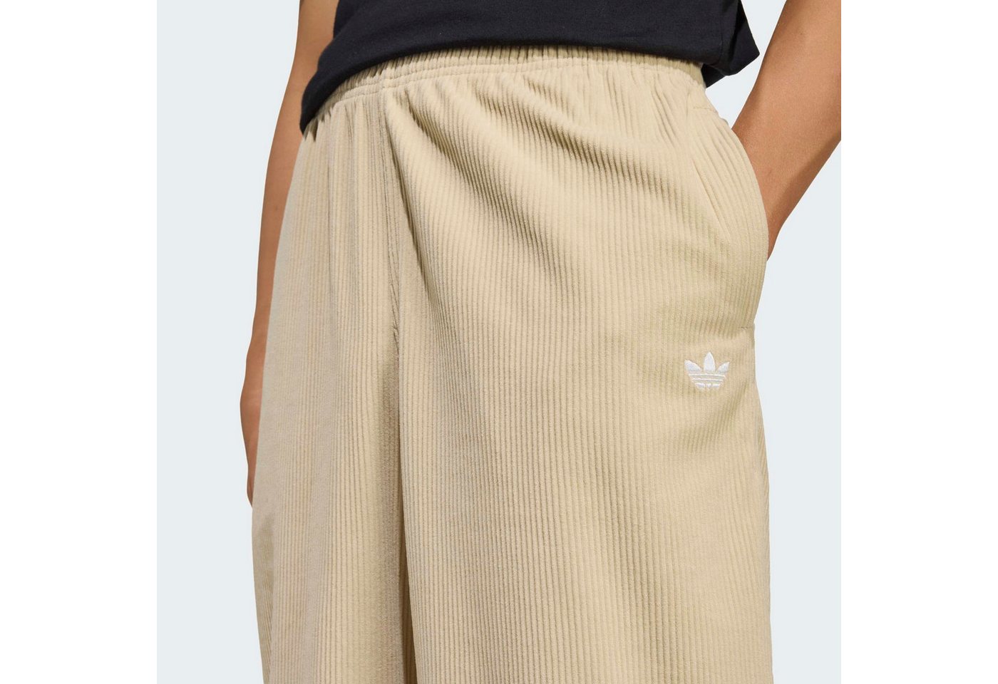 adidas Originals Sporthose SST TP Bild 3