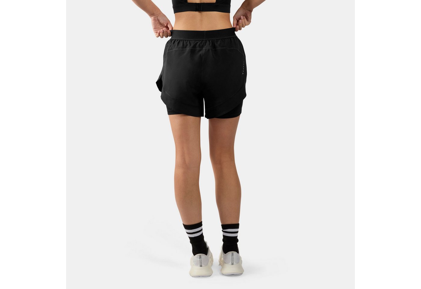 Reebok Laufshorts RUNNING 2 IN 1 SHORT für Laufaktivitäten geeignet, sportlicher Stil Bild 4