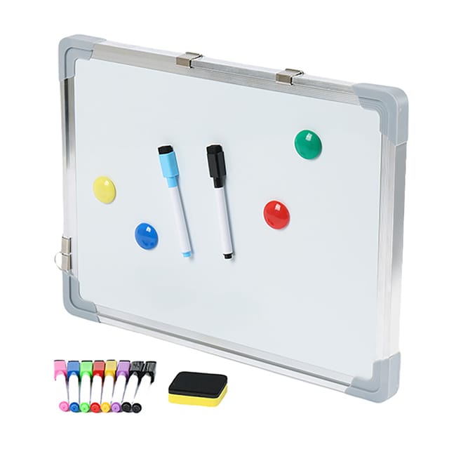 Relaxdays Whiteboard, mit Zubehör, abwischbar, einseitig magnetisch, Tafel mit Eckenschutz, Magnetwand 30 x 40 cm, weiß
