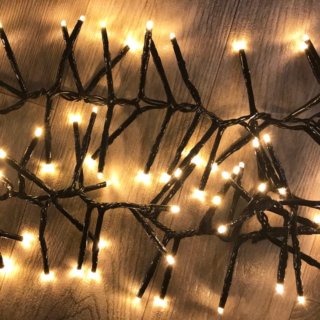 Cluster-Lichterkette 400 LEDs Innen und Außen warmweiß-DLK053C