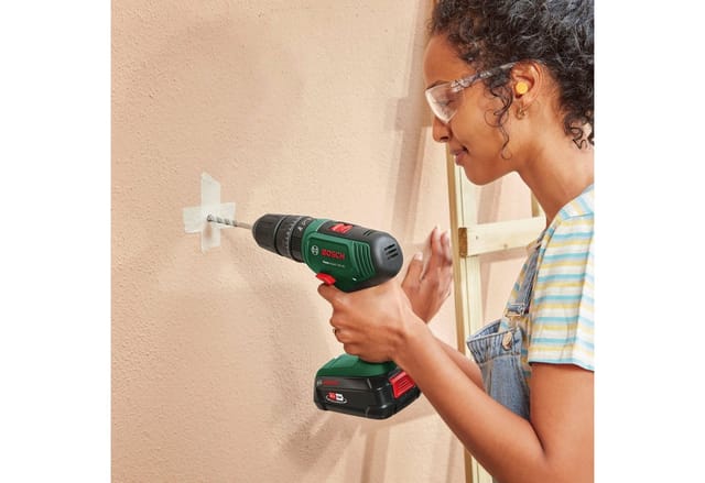 Bosch Akku-Schlagbohrmaschine EasyImpact 18V-40, 2x PBA 18V 1.5Ah und Ladegerät in SystemBox