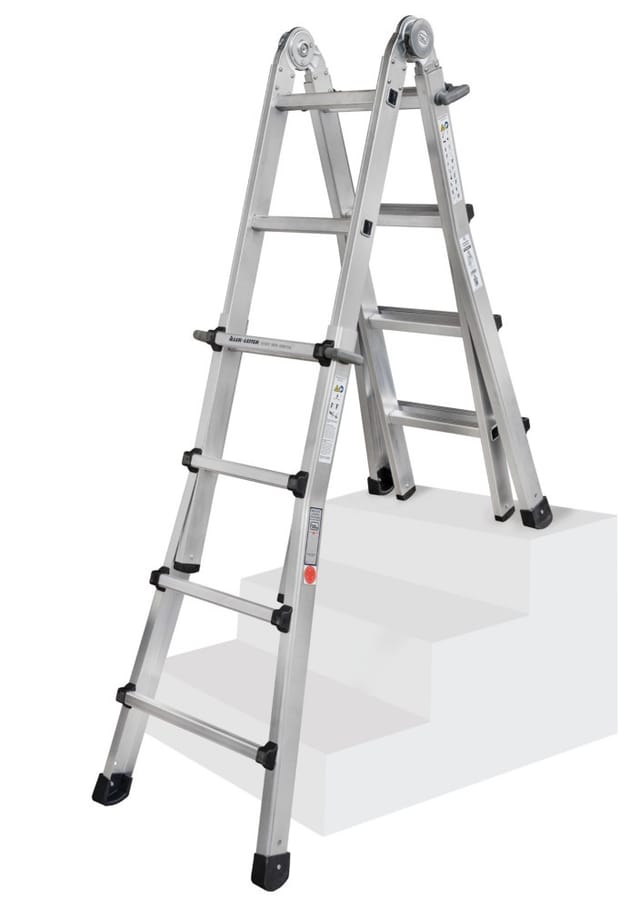 Iller Teleskopleiter, beidseitig begehbar mit 4x4 Sprossen und 4,95m AH