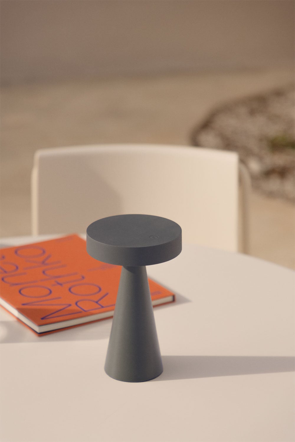 Sklum Kabellose Led-tischlampe Für Den Außenbereich Aus Eisen Catinca Grau Graphit
