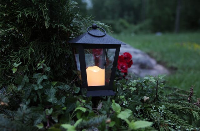 Best Season - Star Trading Laterne Serene, Grablicht, Metall, Schwarz, led, Timer, Gelb, Außenbereich, 40 cm