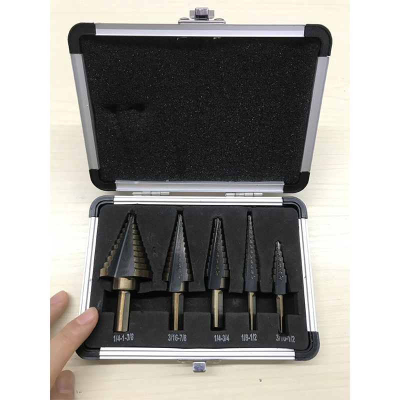 5-teiliges Stufenbohrer-set, Hss-bohrer (hochleistungsschnellstahl), 2 Schneiden, Körner, Aluminium-stufenbohrer, Profi-koffer