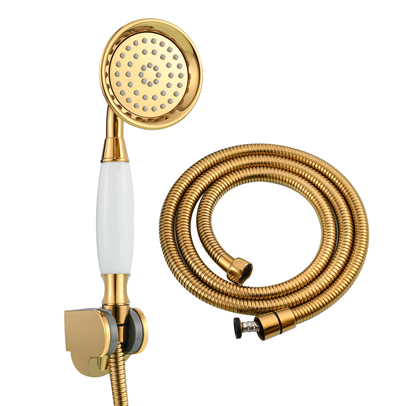 Duschset Im Bad Mit Flexiblem 1,5 M Langem Duschhalter.
