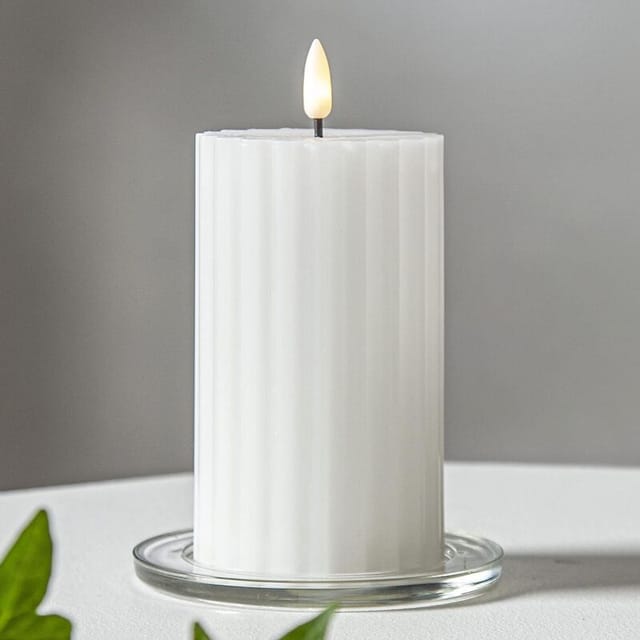 Star Trading - led Wachskerze Flamme Stripe Batterie Timer weiß 15x7,5cm
