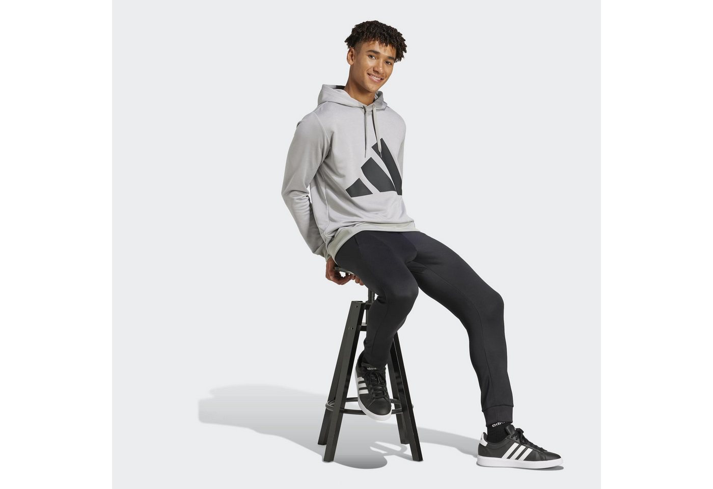 adidas Sportswear Trainingsanzug BIG LOGO HOODED (2-tlg), zweiteiliges Set aus Hose und Hoodie Bild 2