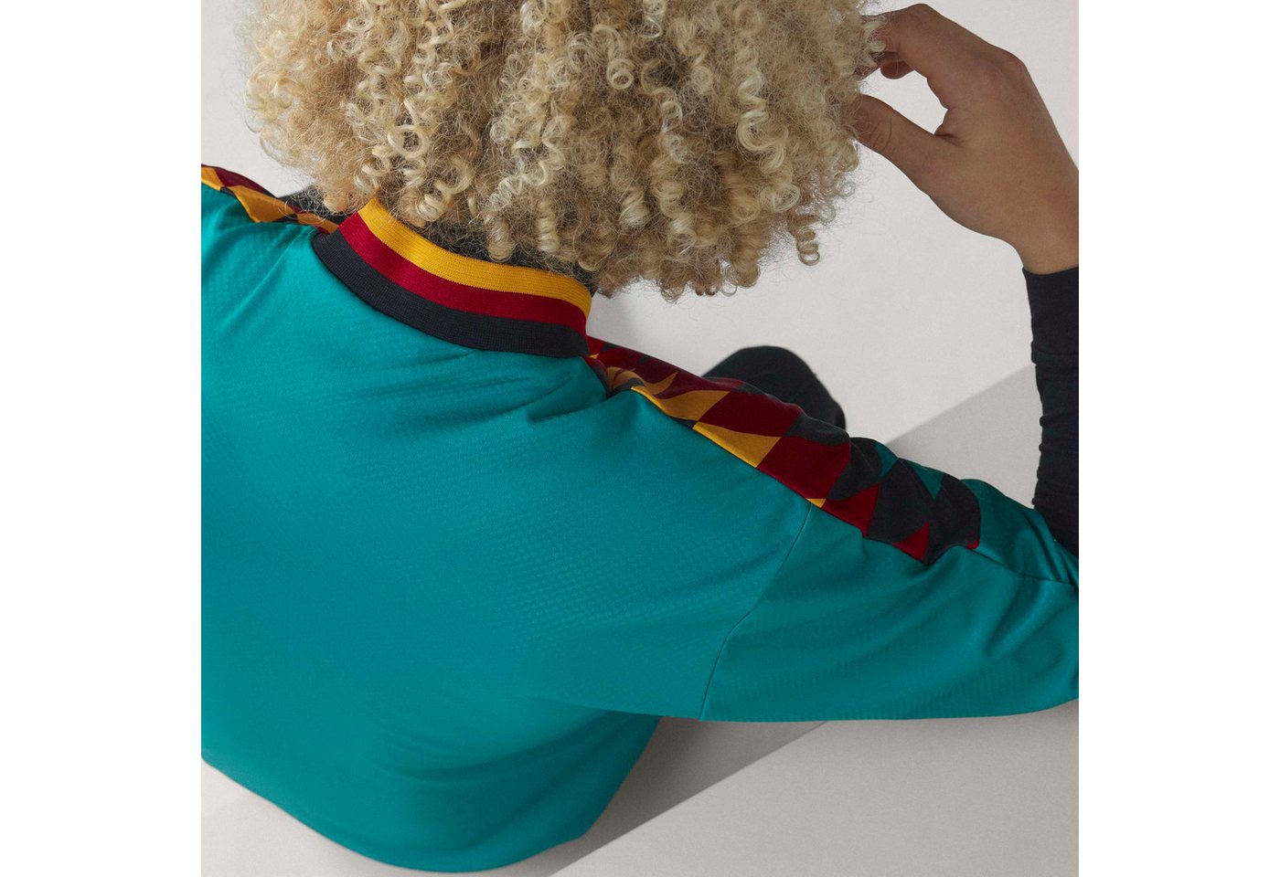 adidas Performance Fußballtrikot DFB A JSY 94 mit V-Ausschnitt, lockerer Schnitt, aus Jacquard-Strickmaterial Bild 4