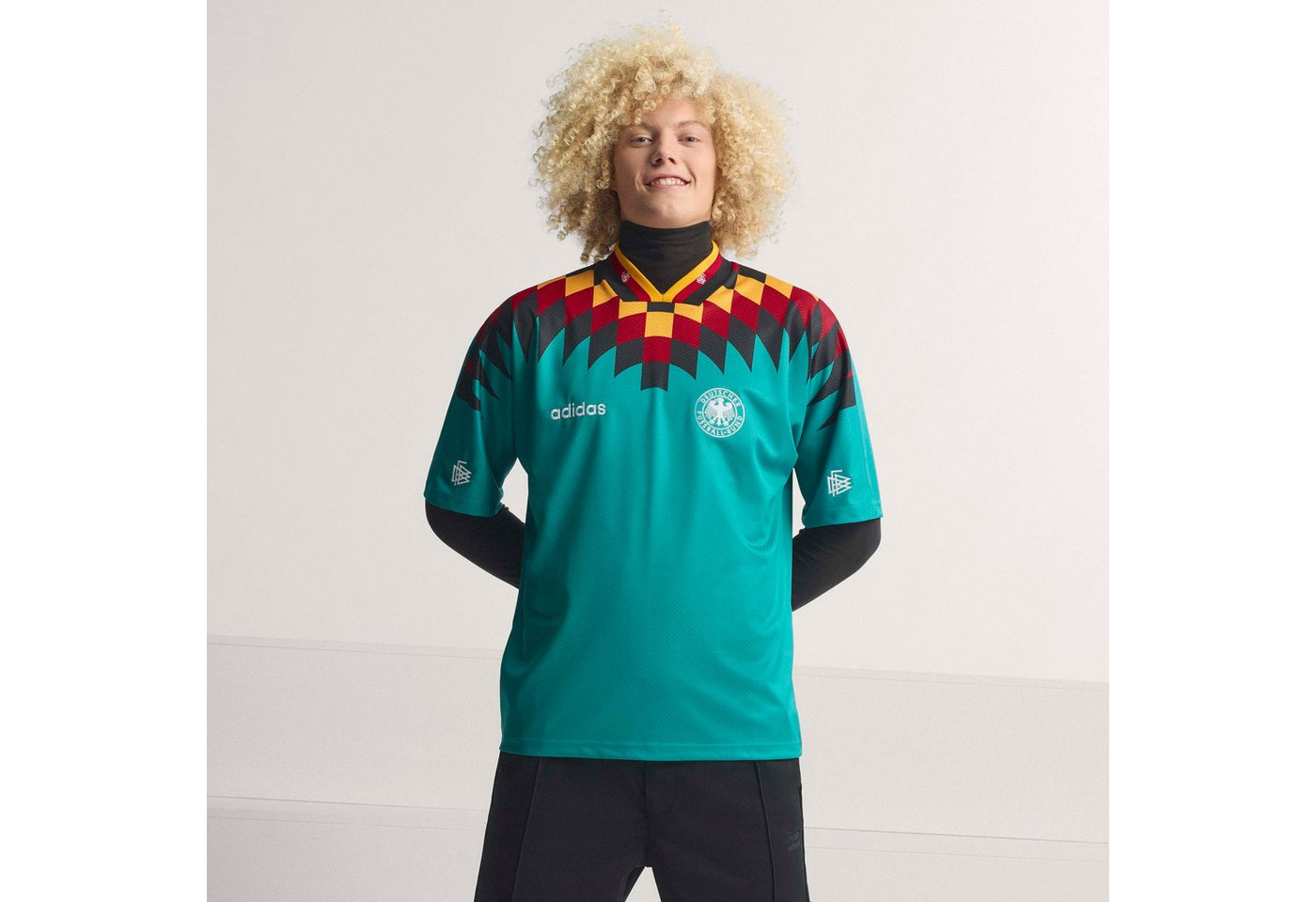 adidas Performance Fußballtrikot DFB A JSY 94 mit V-Ausschnitt, lockerer Schnitt, aus Jacquard-Strickmaterial Bild 5