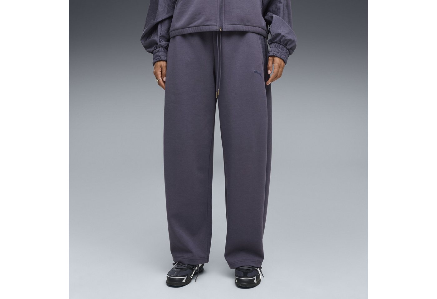 PUMA Sporthose HER Relaxed Barrel Leg Hose Damen Bild 2