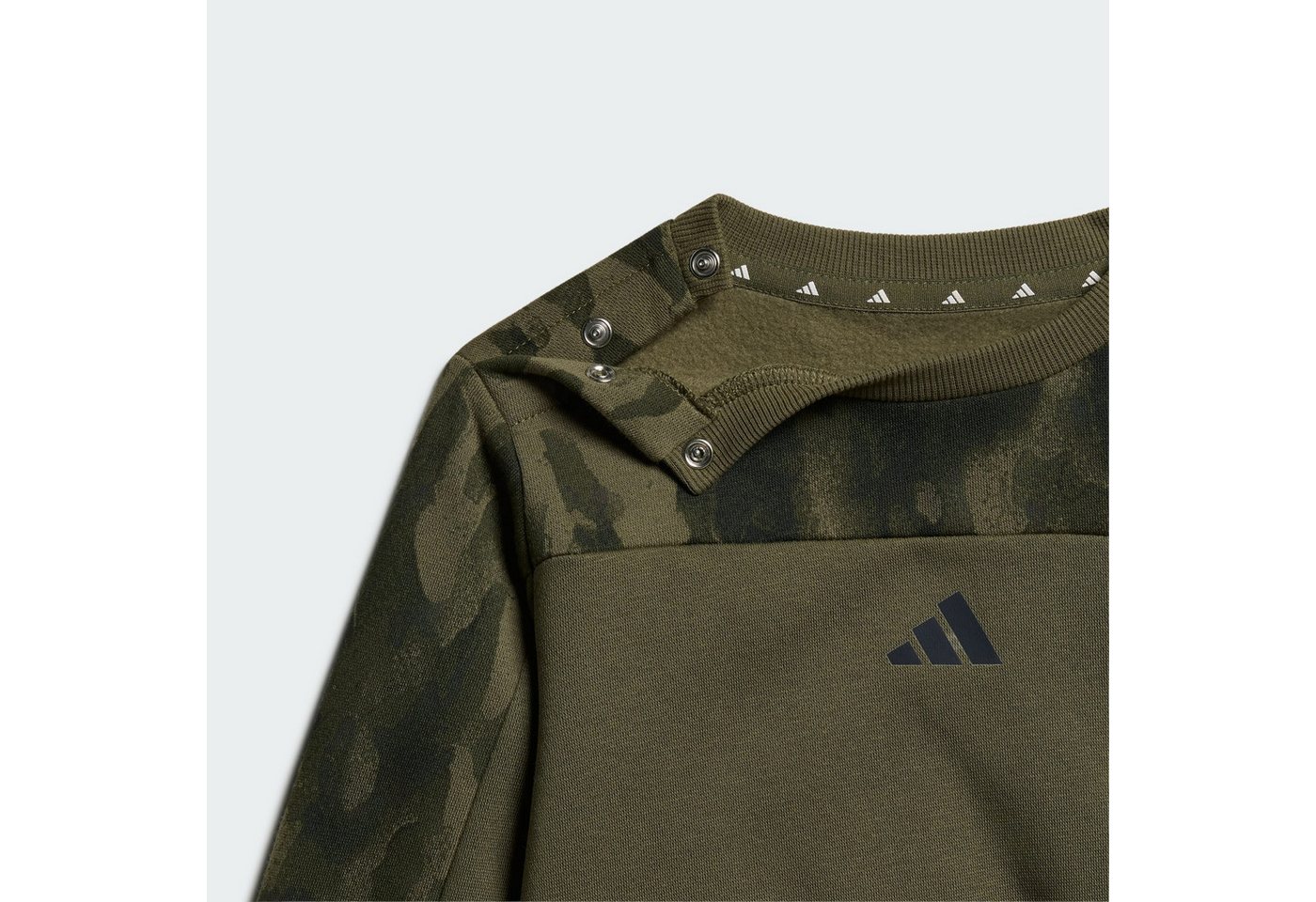 adidas Sportswear Trainingsanzug SEASONAL ESSENTIALS CAMO KIDS JOGGINGANZUG, FLEECE (1-tlg) Bild 4