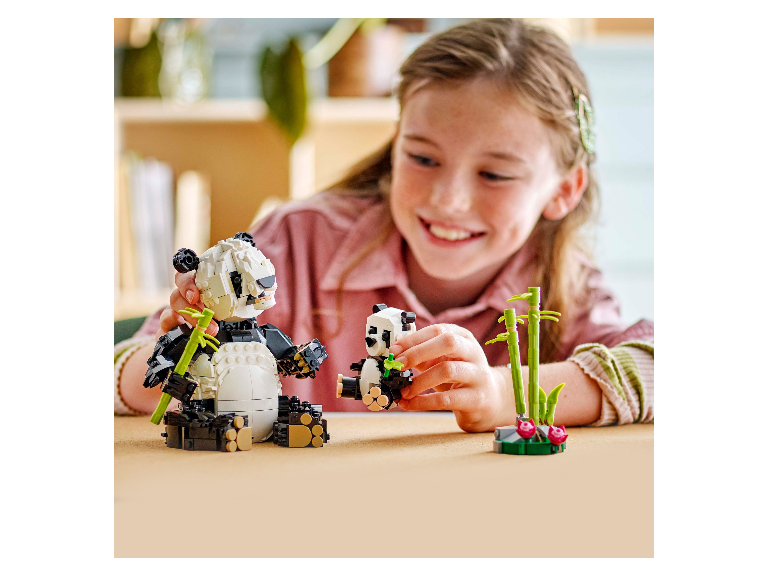 LEGO® CREATOR 31165 Wild Animals: Panda Family
