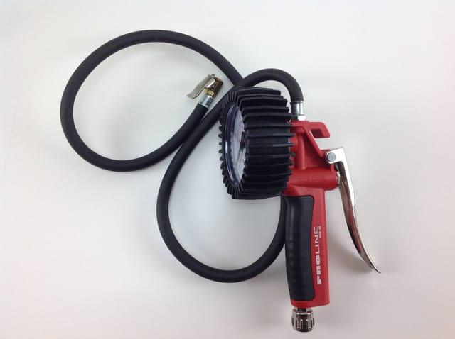 Professionelle Luftpistole zum Aufpumpen von Reifen mit Manometer 100 cm