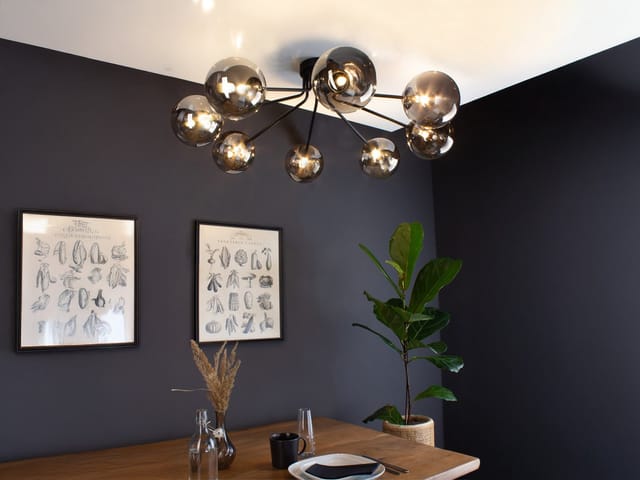 Led Deckenleuchte 8-flammig Schwarz Glaskugeln Rauchglas, Breite 88cm