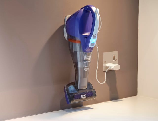 Black&decker - Black & Decker DVB315JP Dustbuster Pet, violett/titanium