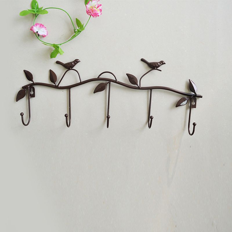 Robuste Wandhaken Aus Eisen, Verziert Mit Blättern Und Vögeln – Bronze.