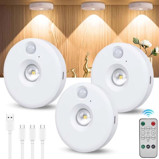 Set Aus 3 Kabellosen Led-strahlern Mit Fernbedienung, Betrieben Mit Wiederaufladbarem Akku Und Mit Magnetischer Dimmfunktion, Für Schränke, Kleiderschränke Und Vitrinen.