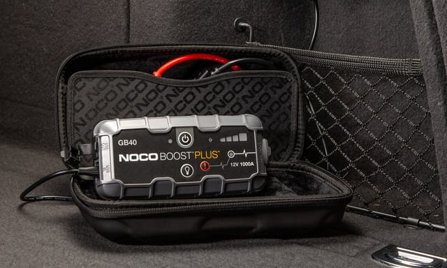 NOCO Boost Plus GB40, UltraSafe 1000A 12V Batterie-Booster-Starter, professionelles Booster-Ladegerät und Autostarterkabel für Benzin- bis zu 6 Liter
