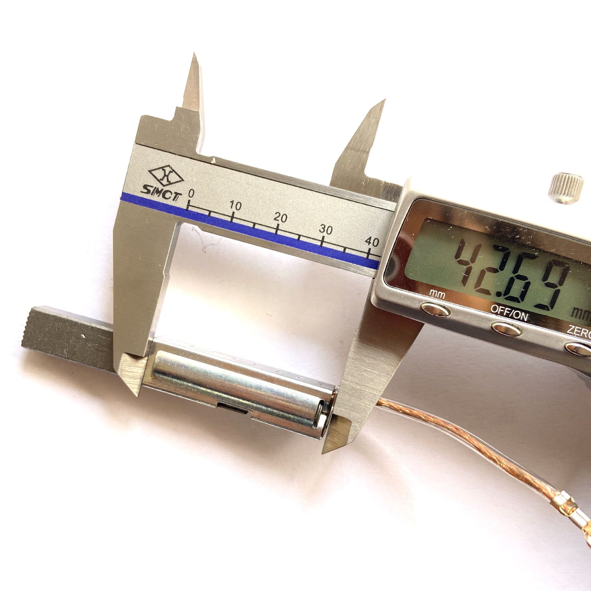 Kohlebürsten Für Staubsaugermotor 6,5 X 10 X 32 Mm Metallbürstenhalter, Länge 43 Mm