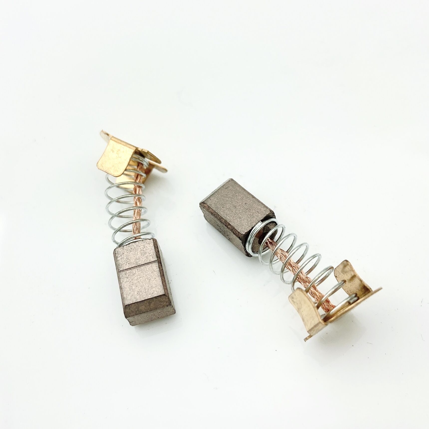 Kohlebürsten Geeignet Für Wiederaufladbare Winkelschleifer, Winkelschleifer, Elektrische Bohrmaschinen, Schneidemaschinen, Schraubendreher Und 7x7,5 Mm Bürsten.