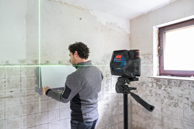 Bosch Kombilaser gcl 12V-50-22 cg + Drehhalterung RM20 + Baustativ BT150 in Tasche