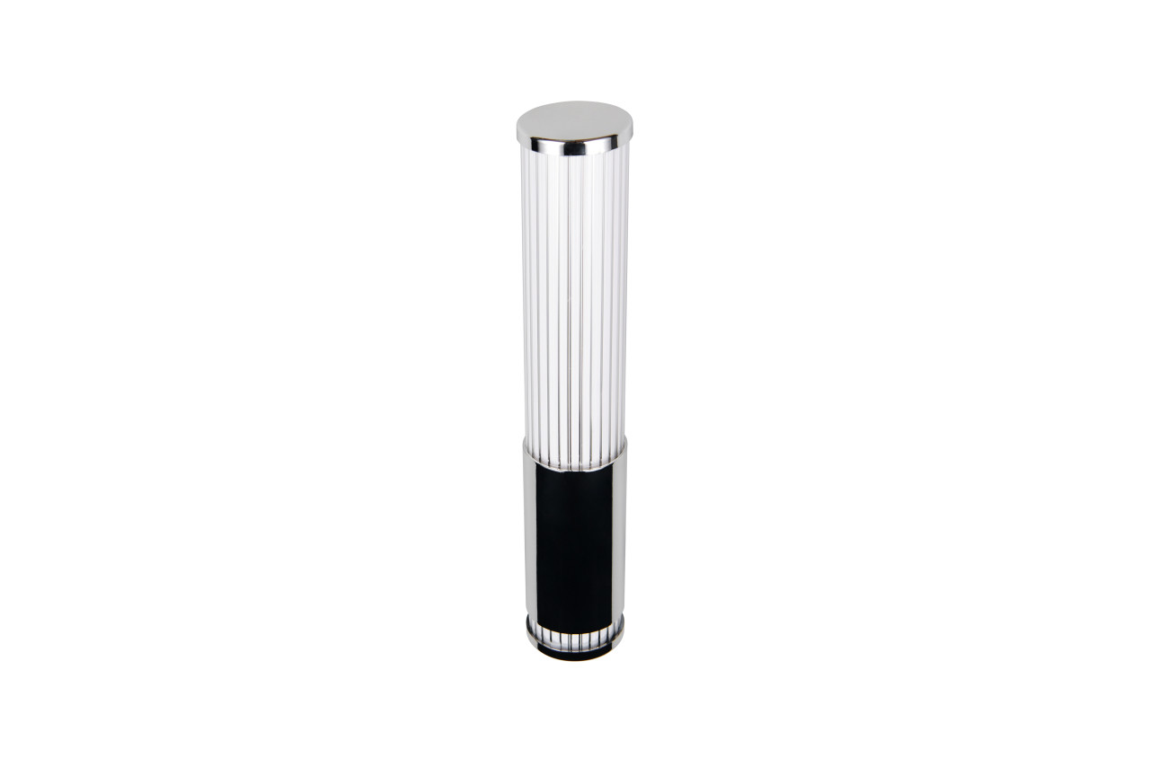 Trio LED-Wandleuchte Stefano chrom mit Steckdose CCT