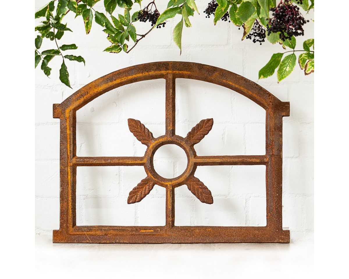 Antikas Fenster Eisenfenster, Sprossenfenster Eichenblatt, Stallfenster aus Gusseisen