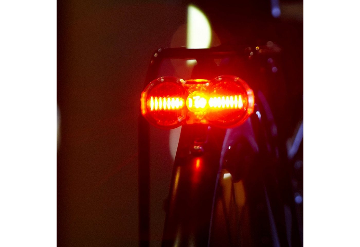 Busch + Müller Fahrradbeleuchtung Fahrrad Rücklicht Flat S Plus 80 mm Standlichtfunktion LINETEC BUMM Bild 2