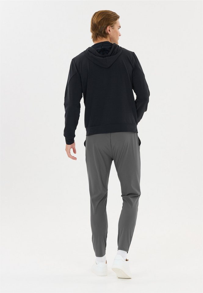 Virtus Sporthose Alonso V2 mit 4-Wege-Stretch und Keep-Dry-Funktion