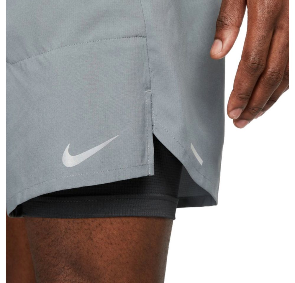 Nike Trainingsshorts Nike Herren Laufshort Dri-FIT Stride 7 2-in-1 Running Shorts DM4759 Bild 3