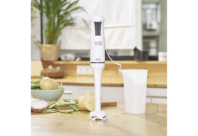 Black&decker - Stabmixer 600W BXHB600E mit Mixbecher
