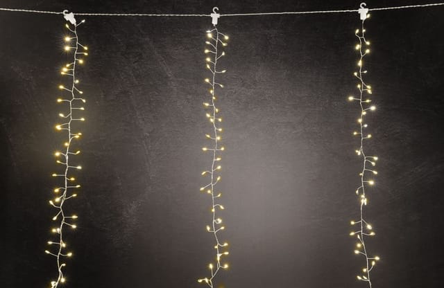 Trendline - LED-Lichtervorhang Micro Außen 1,9 x 1,5 m warmweiß mit Timer Lichterketten