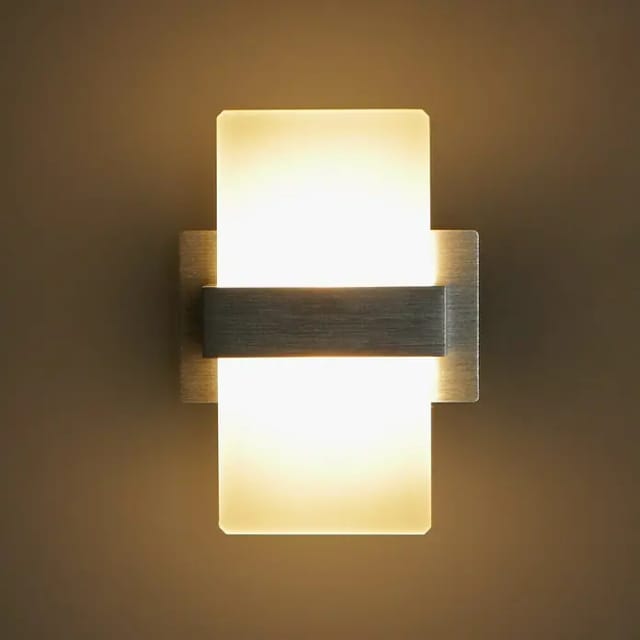 Stylische led Wandleuchte platon mit Schalter, Aluminium gebürstet, Höhe 18cm