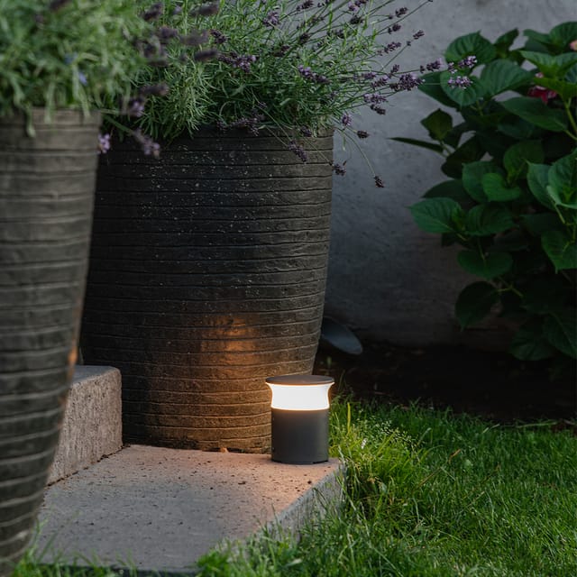 Moderne Außenleuchte Dunkelgrau 12 cm inkl. LED - Bar