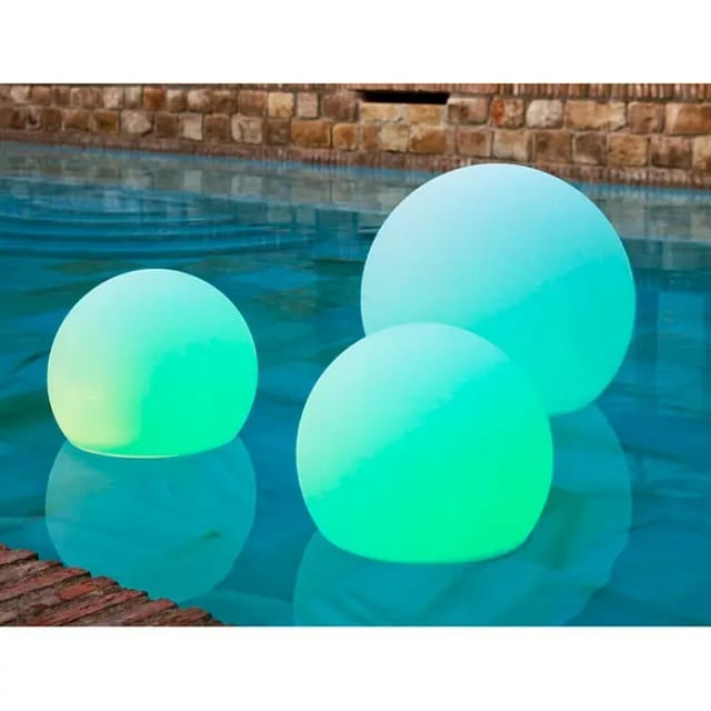 Buly 20 cm Dekorative Leuchtkugel sehr widerstandsfähig automatisch. Solarladung und kaltweißes LED-Licht. Hergestellt in Spanien.