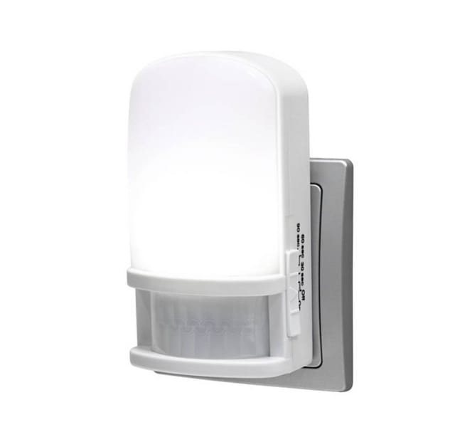 Pentatech AN05 33322 LED-Nachtlicht mit Bewegungsmelder led Neutralweiß Weiß