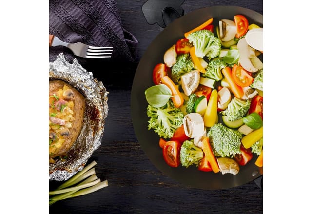 Wok Pfanne mit Glasdeckel 30 cm, Griffe, Antihaftbeschichtung, für Induktion, Gas-, Elektroherd, 4 l, schwarz - Relaxdays