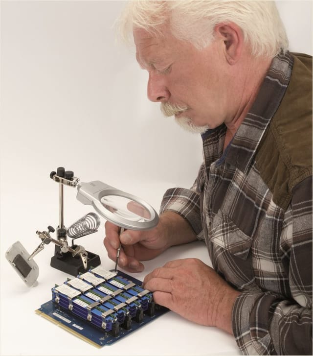 Feinmechaniker-Set mit LED-Lupe dritte Hand Lötlupe - Trendline