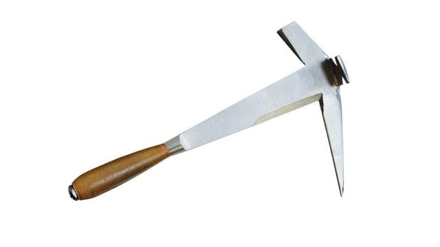 Dachdeckerhammer gerade mit Ledergriff und breiter Spitze Jouanel macdf