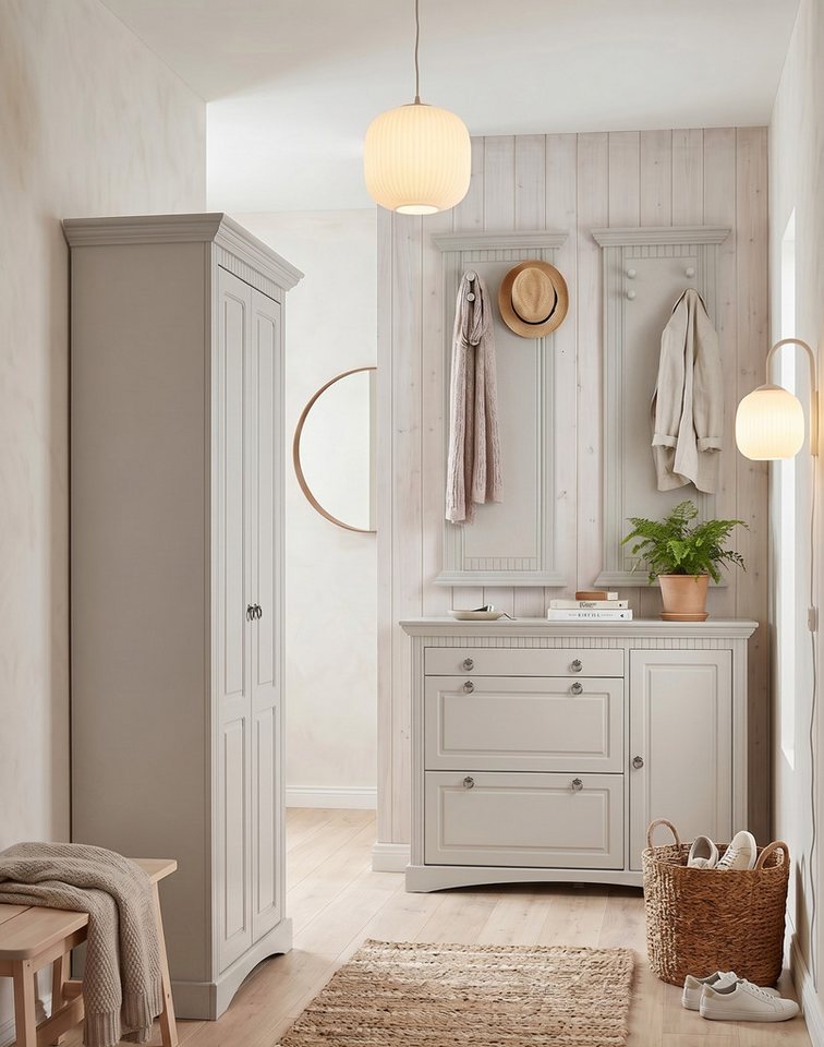 OTTO home Garderobenpaneel Rustic, Set aus 2 Paneelen, Landhausstil (2 St., Made in Europe), aus massiver Kiefer, mit dekorativen Fräsungen Bild 2