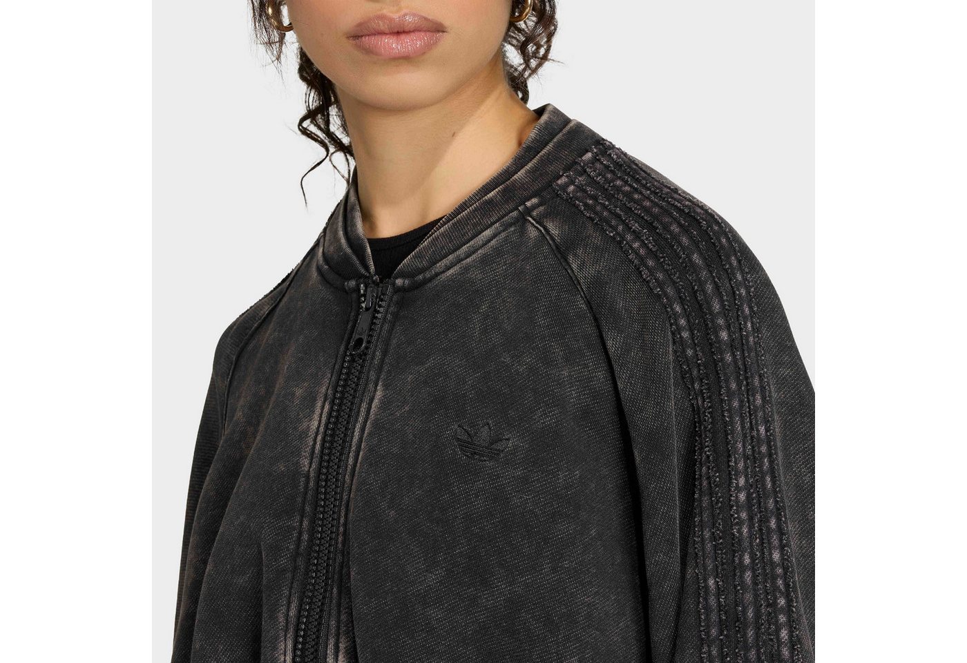 adidas Originals Outdoorjacke SST DOUBLE LAYERED CROPPED TRACK aus Baumwolle, mit Reißverschluss, sportlicher Stil Bild 2