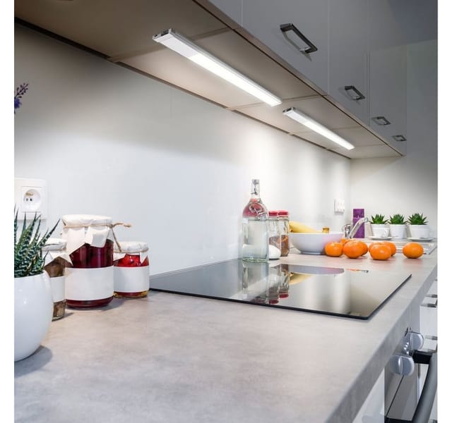 B.k.licht - Unterbauleuchte - 10W, 1100lm, led, Schalter, Stecker, warmweiß, silber